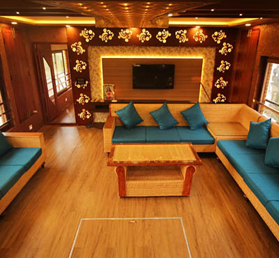 premium houseboats